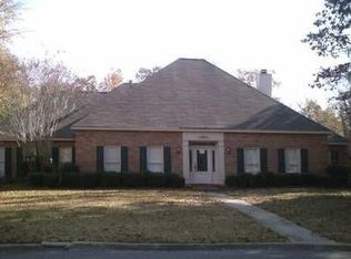 8131 Dogwood Ln, Montgomery, AL 36117