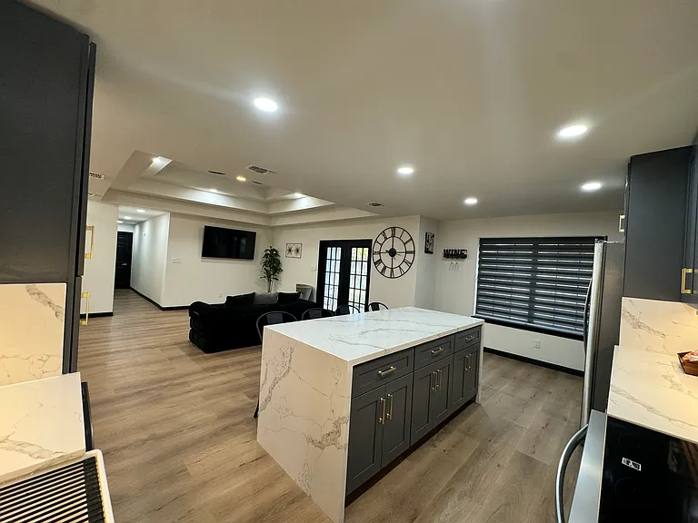 967 Quail Hollow Dr — Photo 3