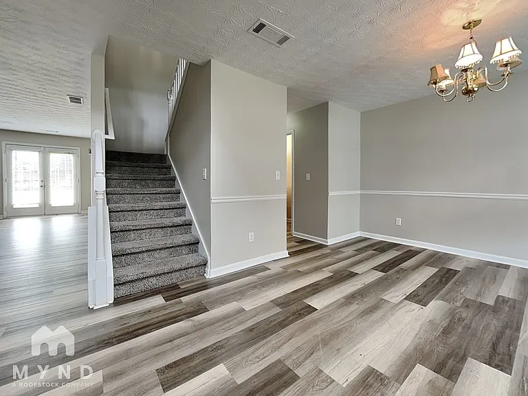 280 Shadowbrooke Dr — Photo 6