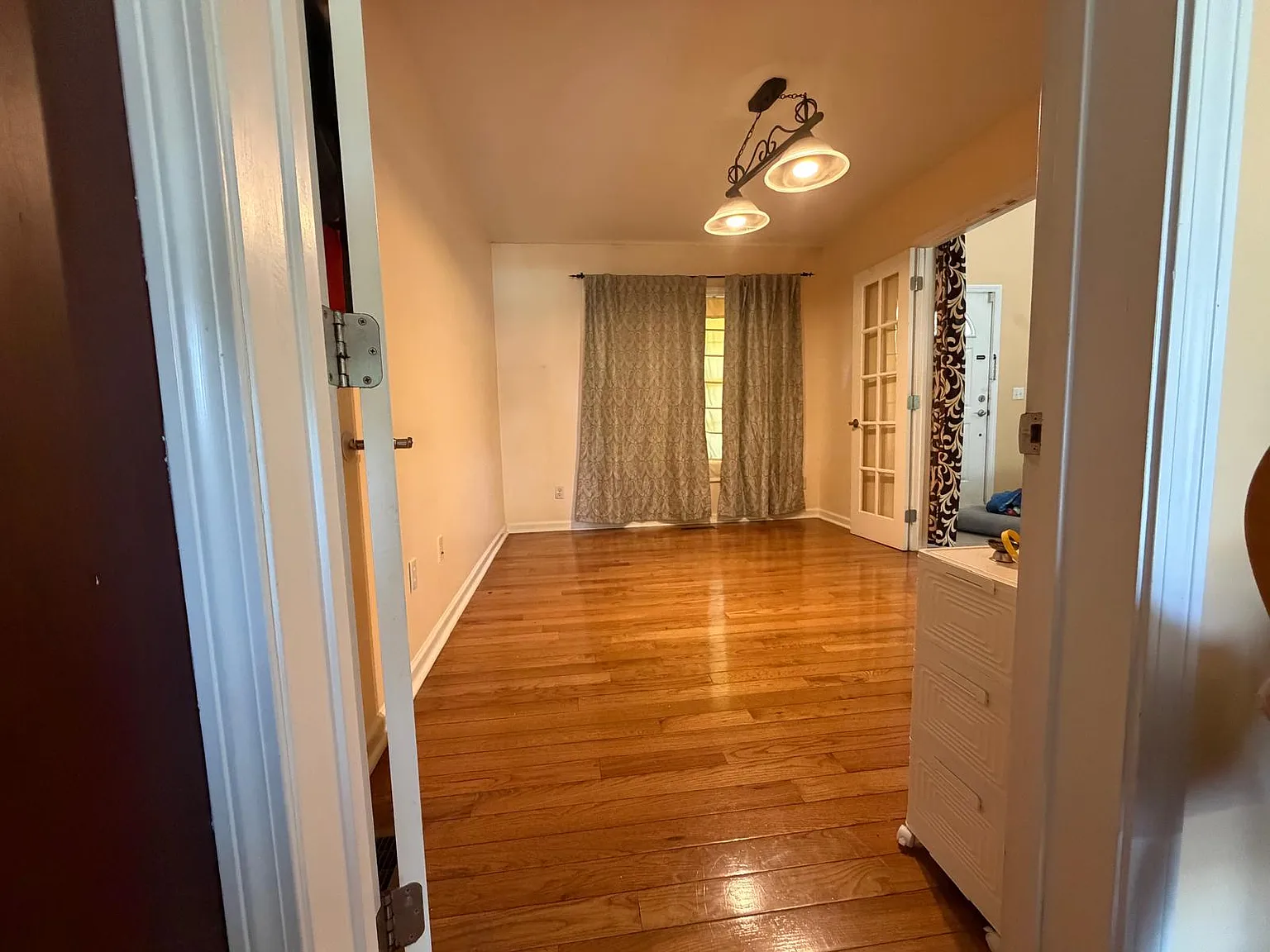 3 bed, 2792 sqft, $4,300 — Photo 4