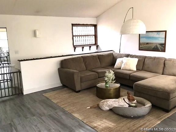 3rd image of 291 W Park Dr #9-205