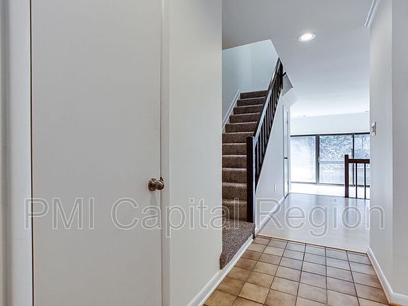 5th image of 5213 King Charles Way