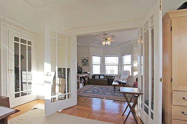2BR/1BA Corner Apartment in Cole Valley — Photo 3