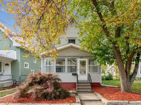 421 17th St SE, Cedar Rapids, IA 52403