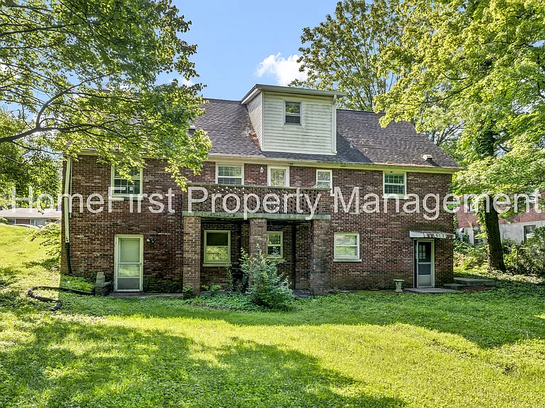 105 Meadowlark Dr #B — Photo 4