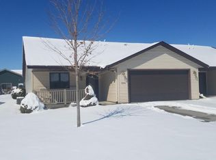 1094 Kristy Ln, Onalaska, WI 54650