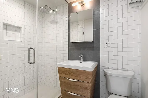 Rented by MNS Marketing | media 18