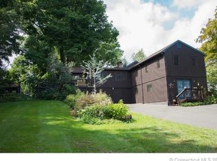 19 Wendover Rd, Newtown, CT 06470