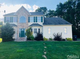 2 Gwyn Ave, North Brunswick, NJ 08902
