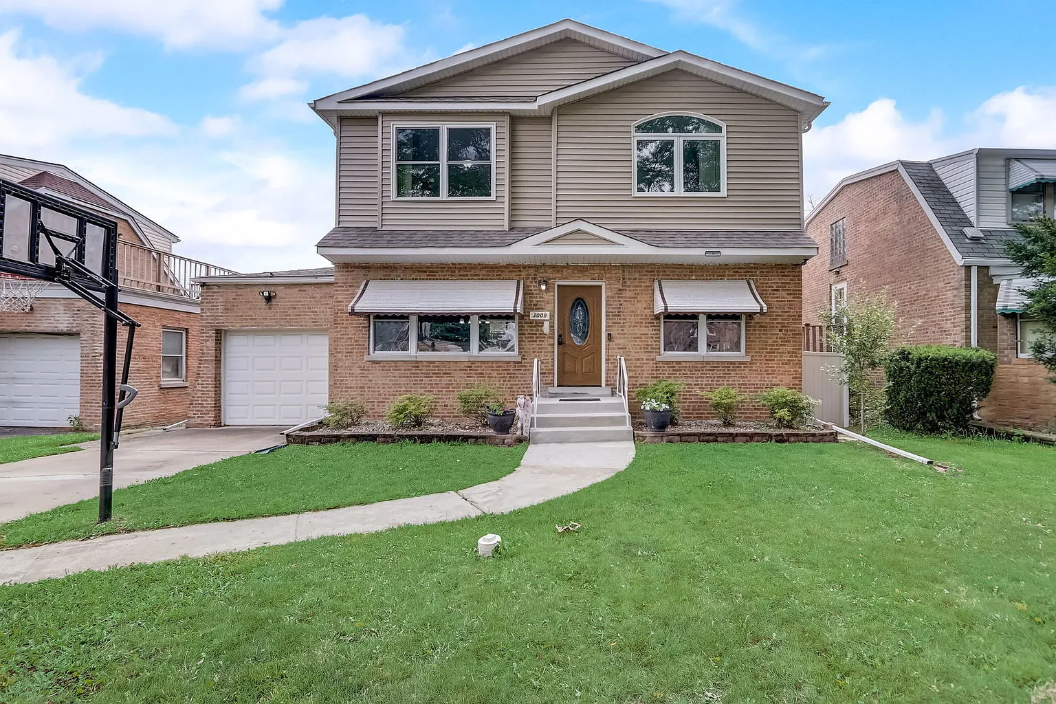 3009 Ernst St photo 1