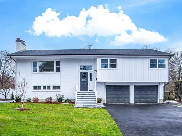 107 Andrew St, Newton, MA 02461