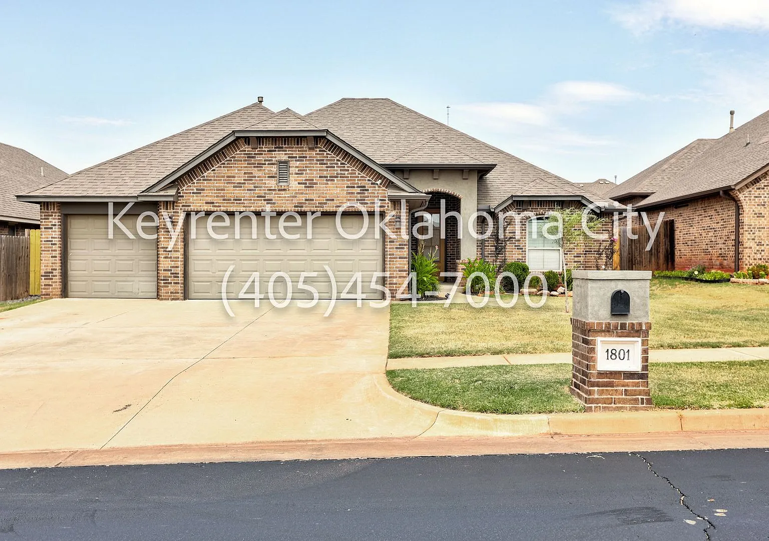 Spacious 4-Bedroom Home in Moore! — Photo 1