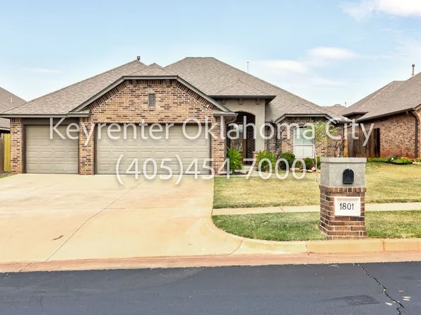 1801 NE 25th St, Moore, OK 73160