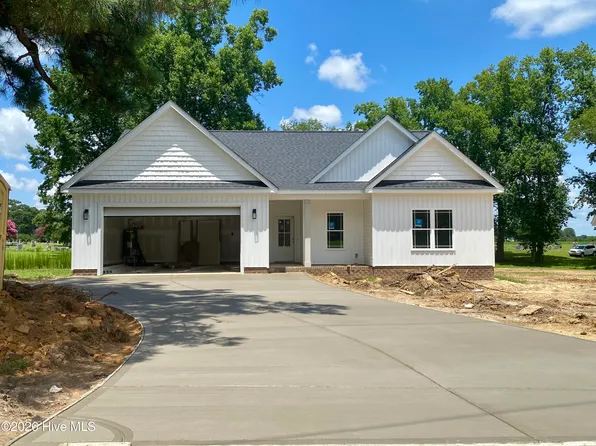 505 N Hillandale Drive, Fremont, NC 27530
