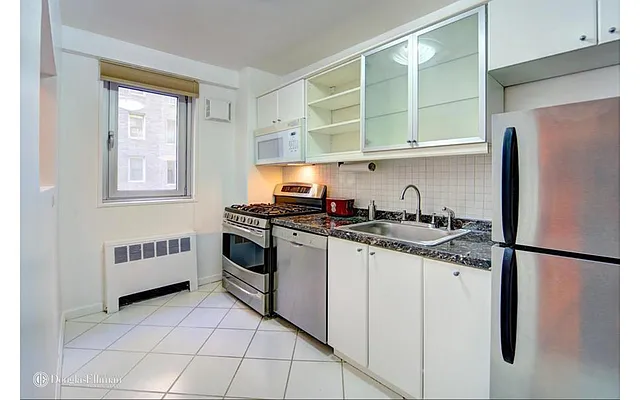 Rented by Douglas Elliman | media 9