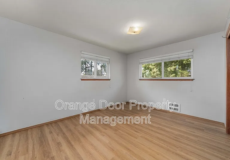 712 127th St S #1 — Photo 12