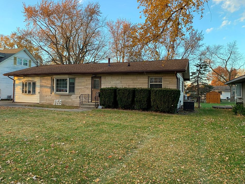 2nd image of 1155 Eastview Dr