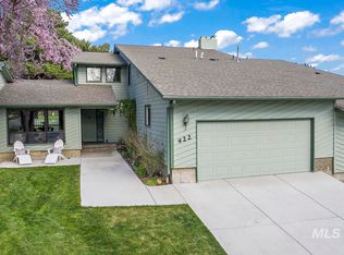 422 Moraine Pl, Eagle, ID 83616
