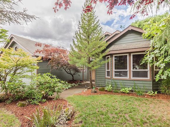 3rd image of 15805 NE 42nd St