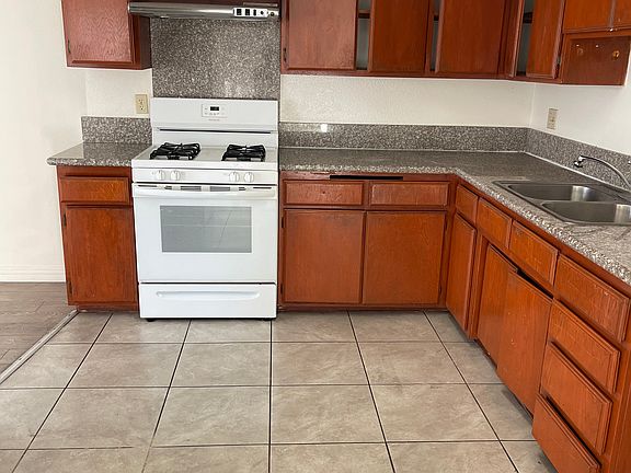 2nd image of 601 Dewey Ave APT K