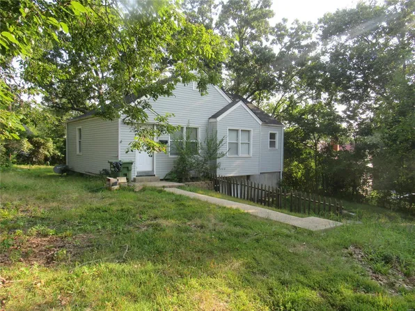 921 Great Oaks Dr, Rolla, MO 65401