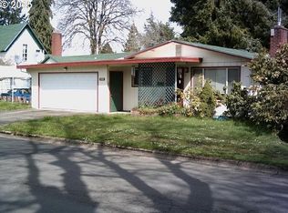 746 S 2nd St, Cottage Grove, OR 97424