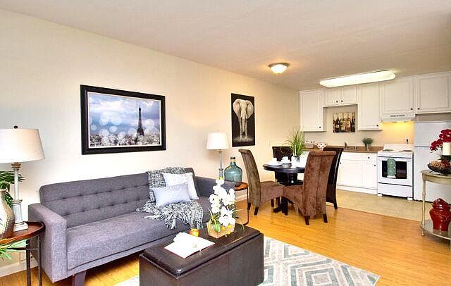 1st image of 1126 Cherry Ave APT 8