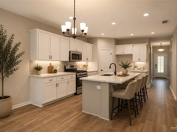 5th image of 1403 E Sonador Dr S