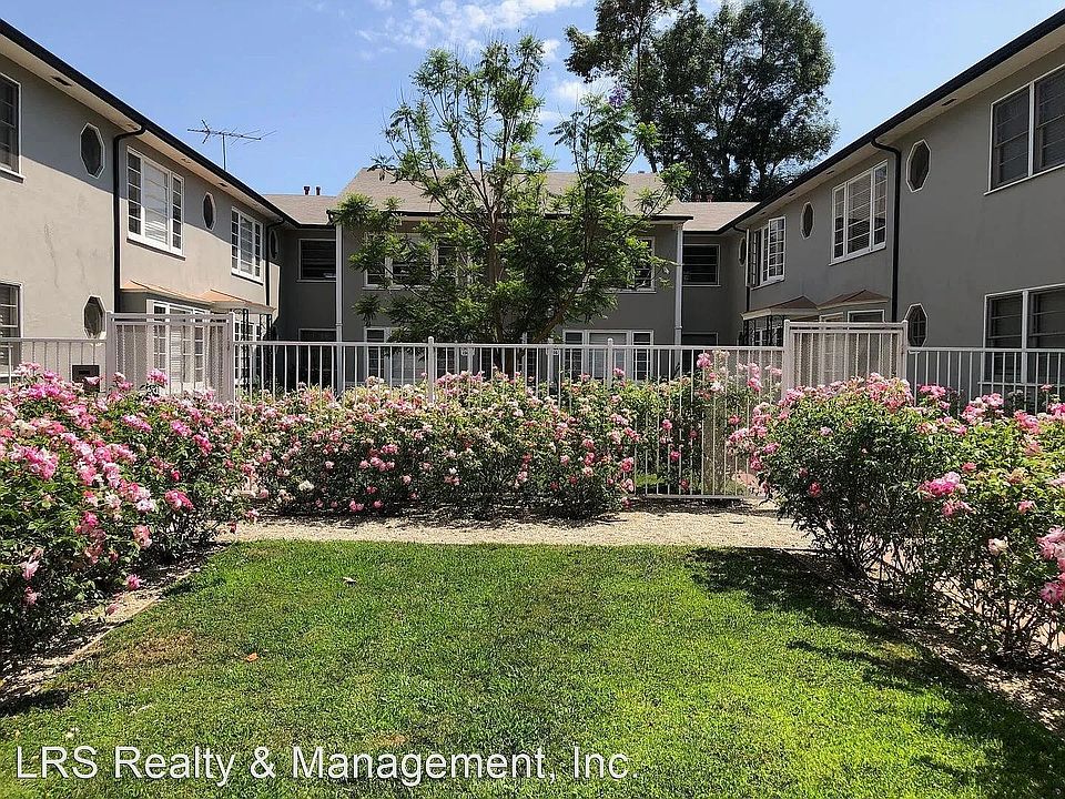 1st image of 13010 Moorpark St #13014