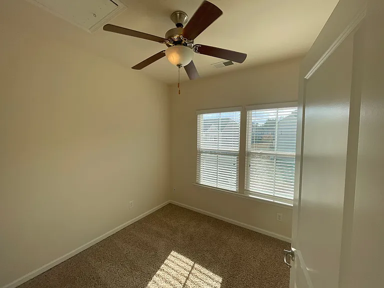 522 Pemberwich Pl — Photo 17