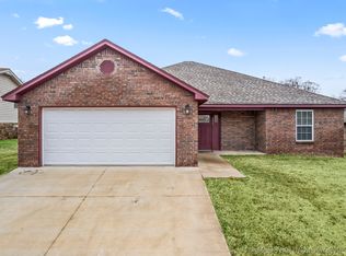 692 Gibson Pl, Mannford, OK 74044