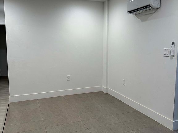 4th image of 425 5th St #5