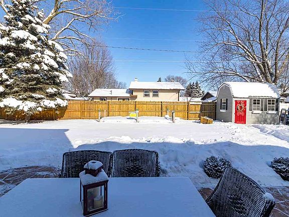 Fenced in Yard