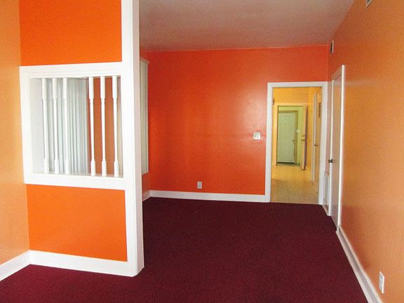 3rd image of 1936 N Karlov Ave