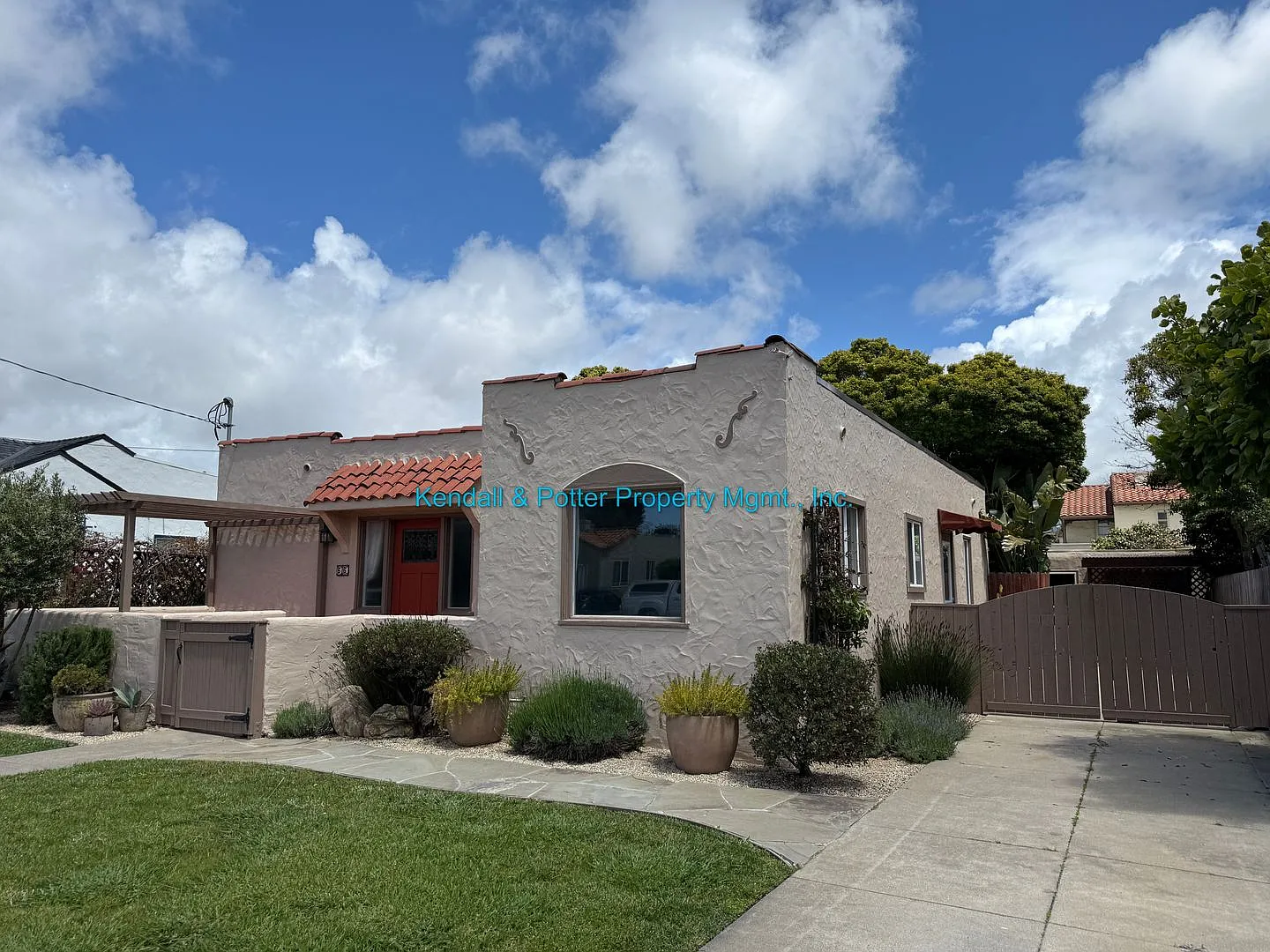 Quiet & Updated Watsonville Charmer 2 plus BR/1BA — Photo 2