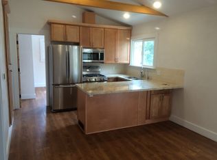 736 E Yanonali St #A, Santa Barbara, CA 93103