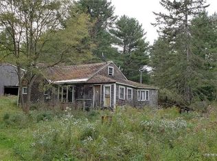 3 Braley Ln, Burnham, ME 04922