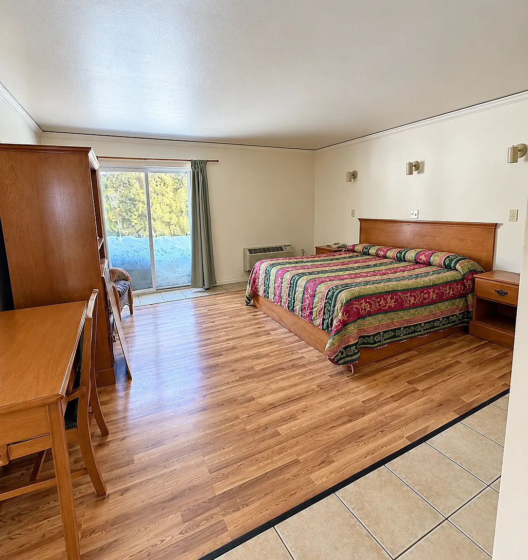 Studio, $1,250 — Photo 3