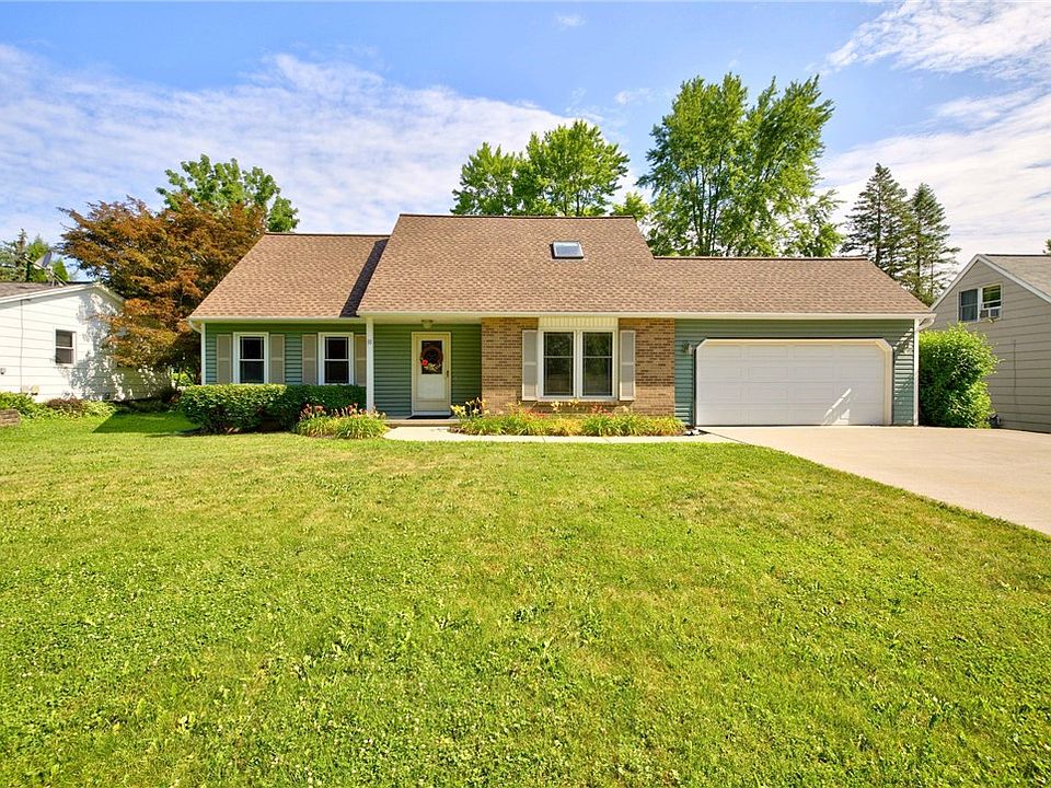 1st image of 10 Slate Dr