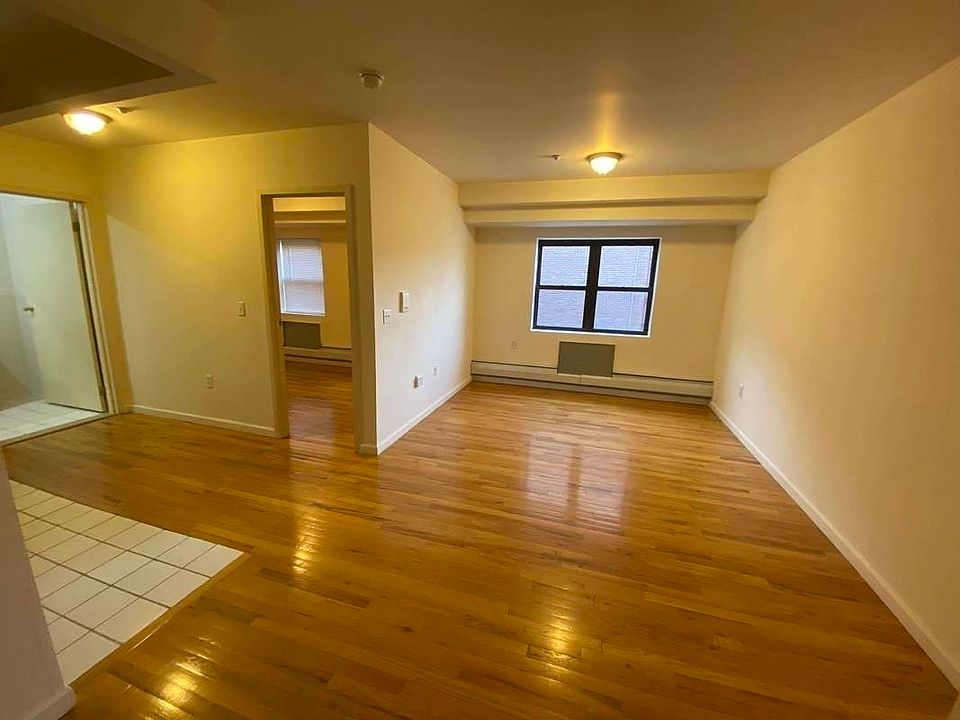 1st image of 28-17 31st St #407