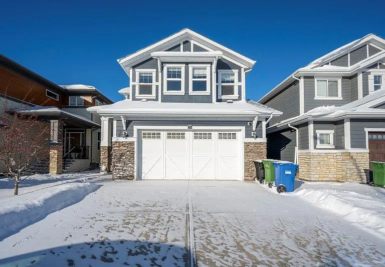19 Cranbrook Ln SE — Photo 1
