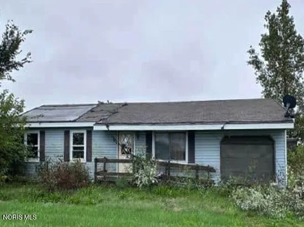 6795 Defiance Pike, Wayne, OH 43466