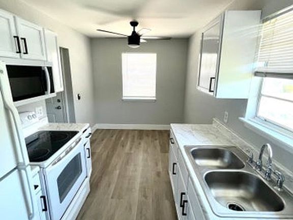 5th image of 4160 Barna Ave APT D