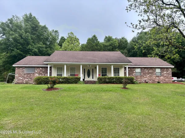 59 Thomas Ln, Columbia, MS 39429