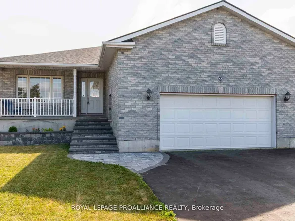 35 Forest Valley Dr, Quinte West, ON K0K 2C0