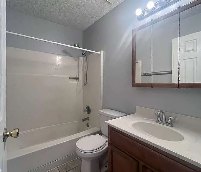 2781 Hawthorne Rd — Photo 12