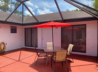 1289 Periwinkle Pl, Wellington, FL 33414