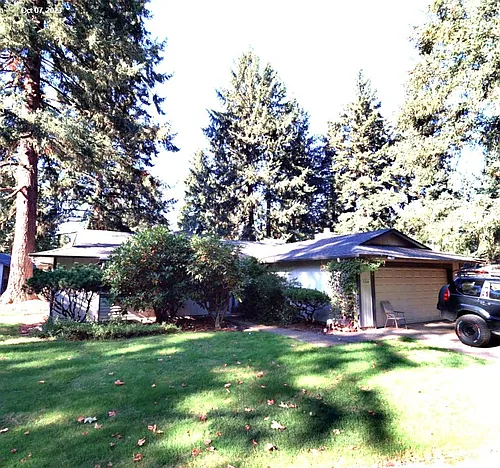 12516 NE 5th St Photo 1