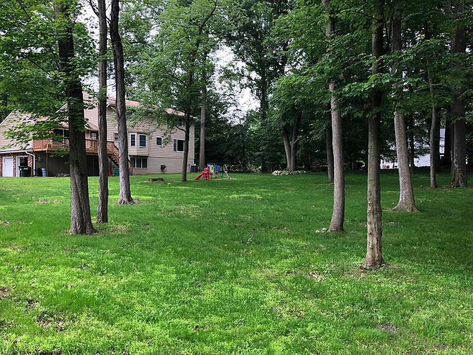 2nd image of 59 Ridgeview Ter