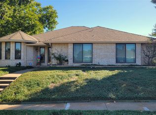 3900 Runge Ct W, Irving, TX 75038